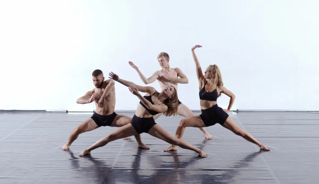 dancewear made to moveUltimate guide Team of Dancers What goes into a great custom team apparel