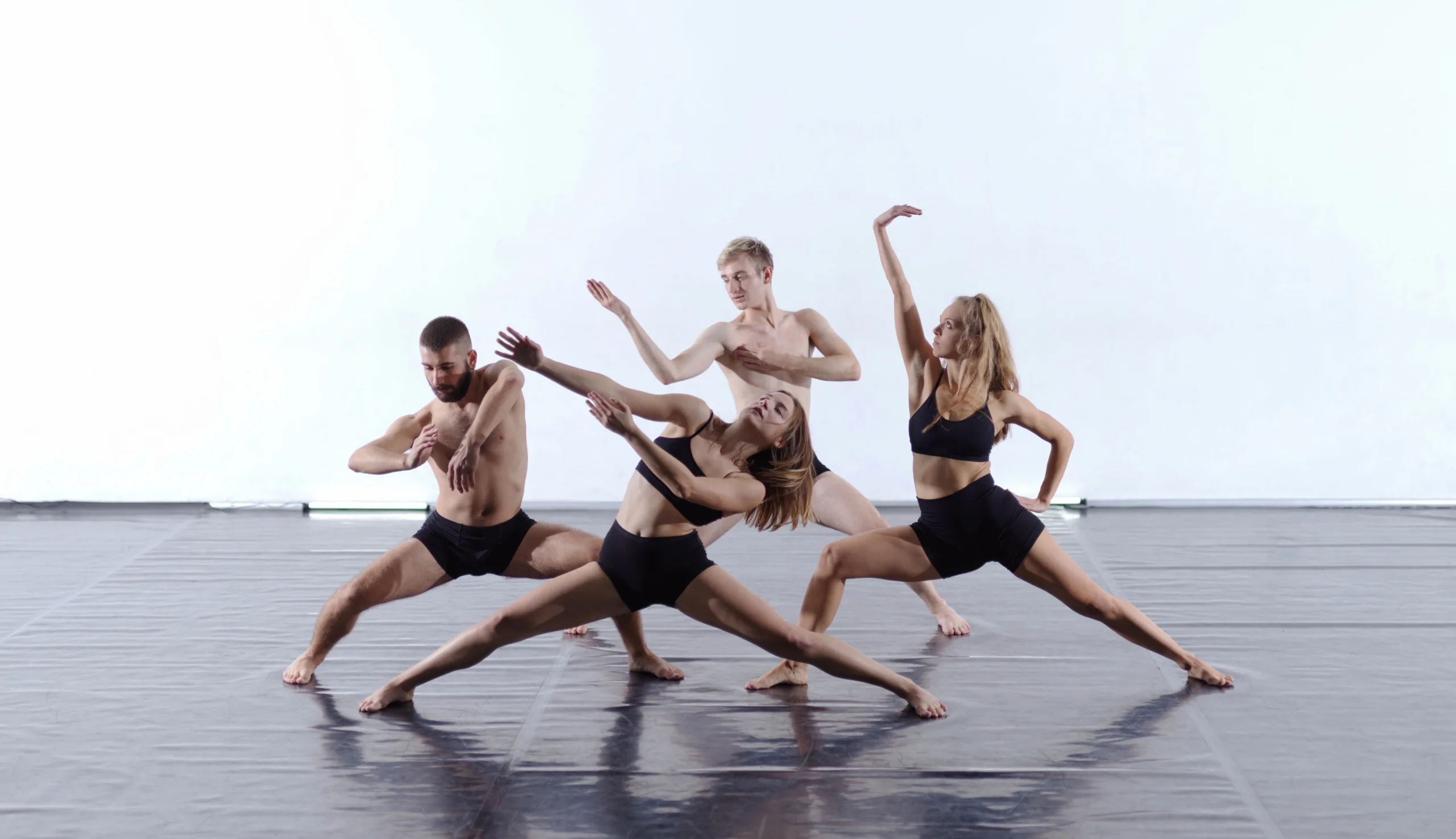 dancewear made to moveUltimate guide Team of Dancers What goes into a great custom team apparel